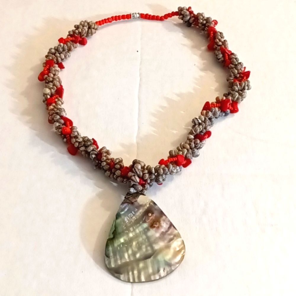 Seashell Mother of Pearl Madallion Necklace